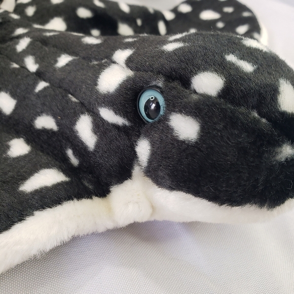 Wildlife Artists Stingray Manta Ray Black White Spotted Plush Toy 10 Inch - Picture 3 of 7